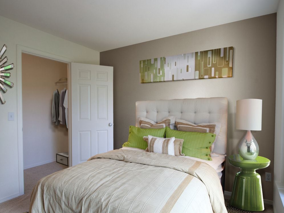 Classic Package I bedroom with carpet (in select homes)