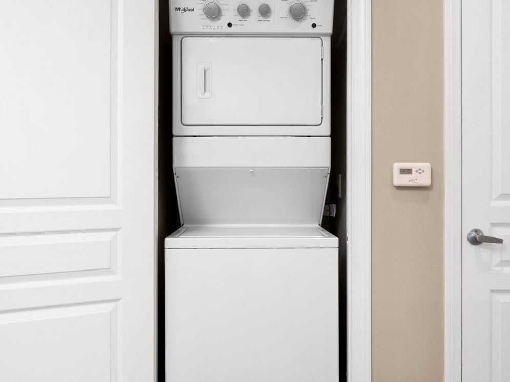 Design Scheme I stacked washer/dryer