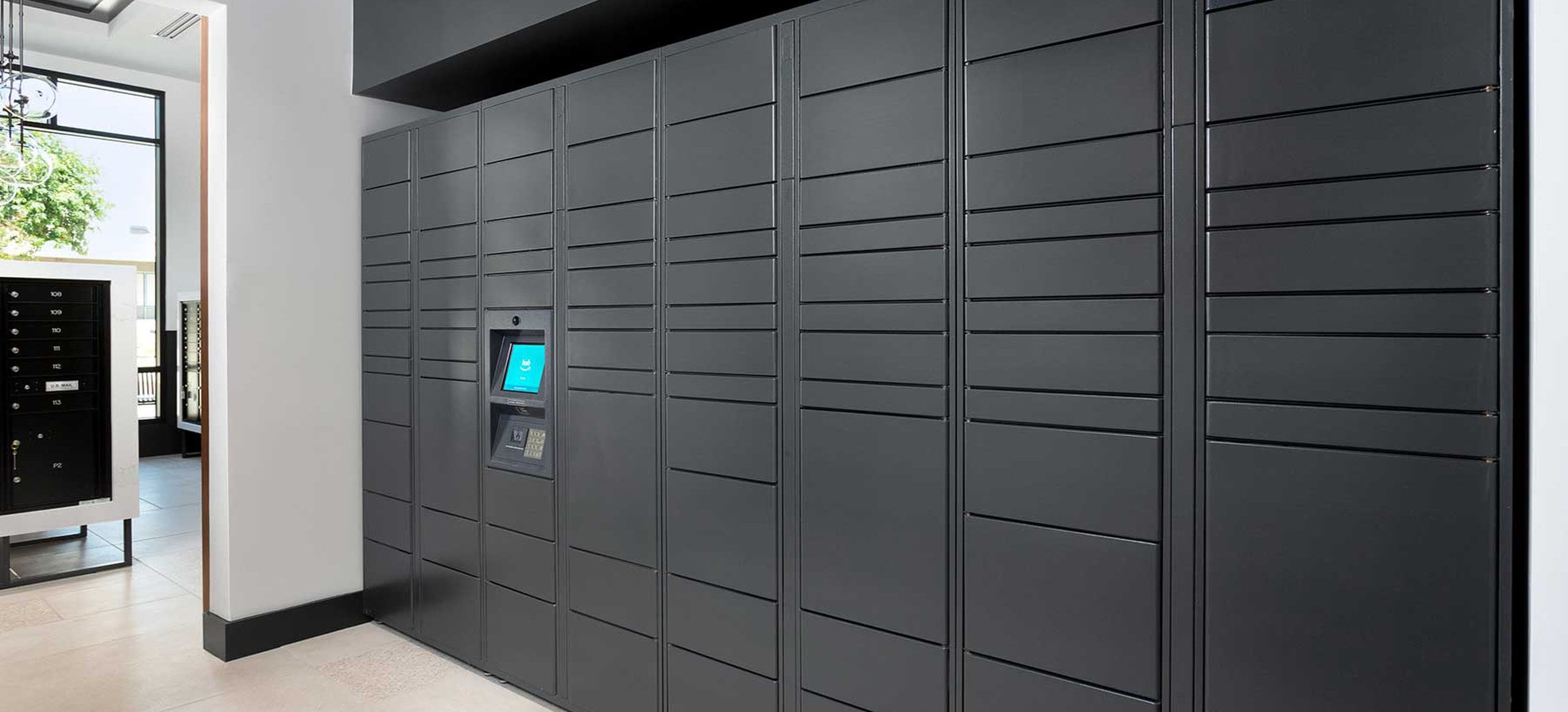 Amazon HUB package lockers
