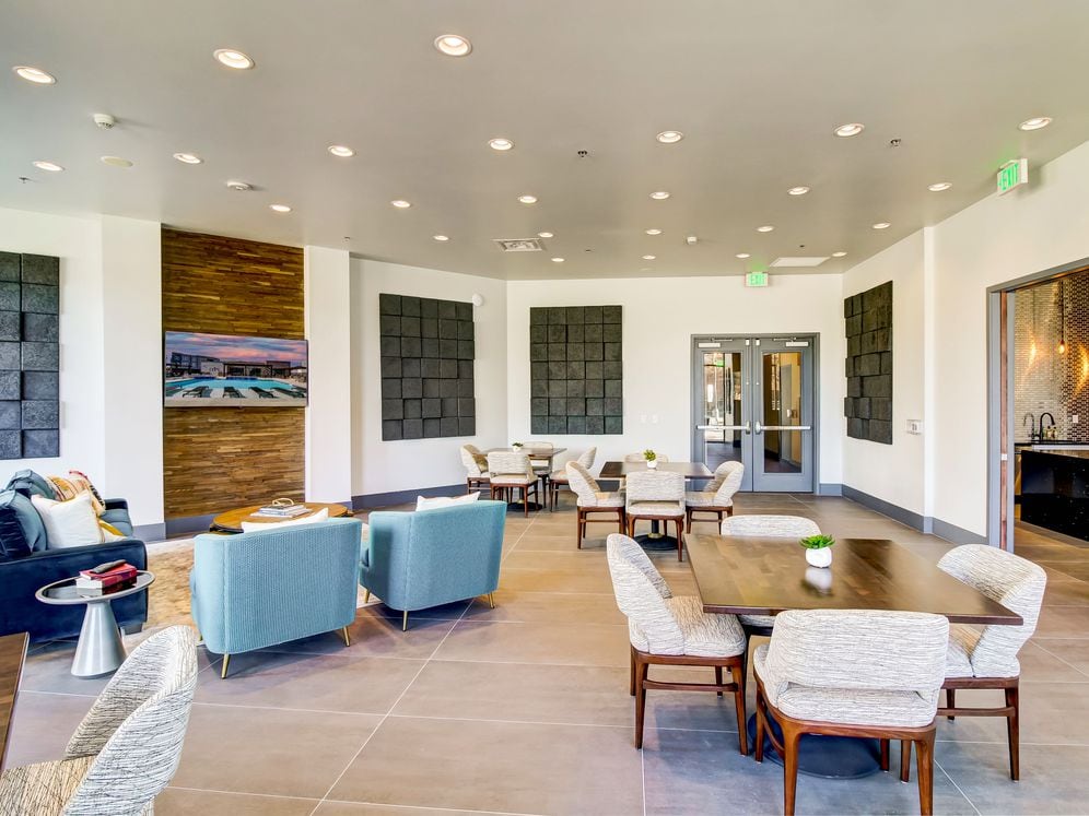 Leasing Office