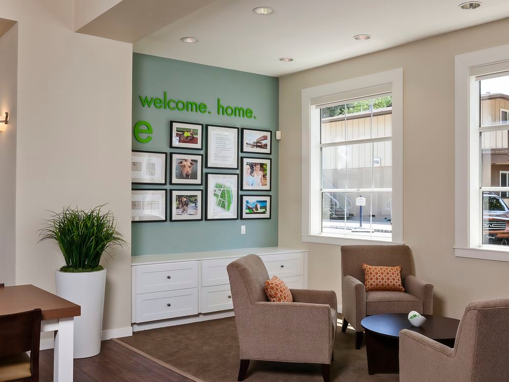 Leasing Center