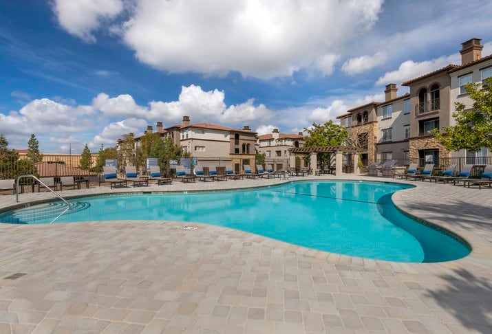 Avalon Simi Valley exterior image