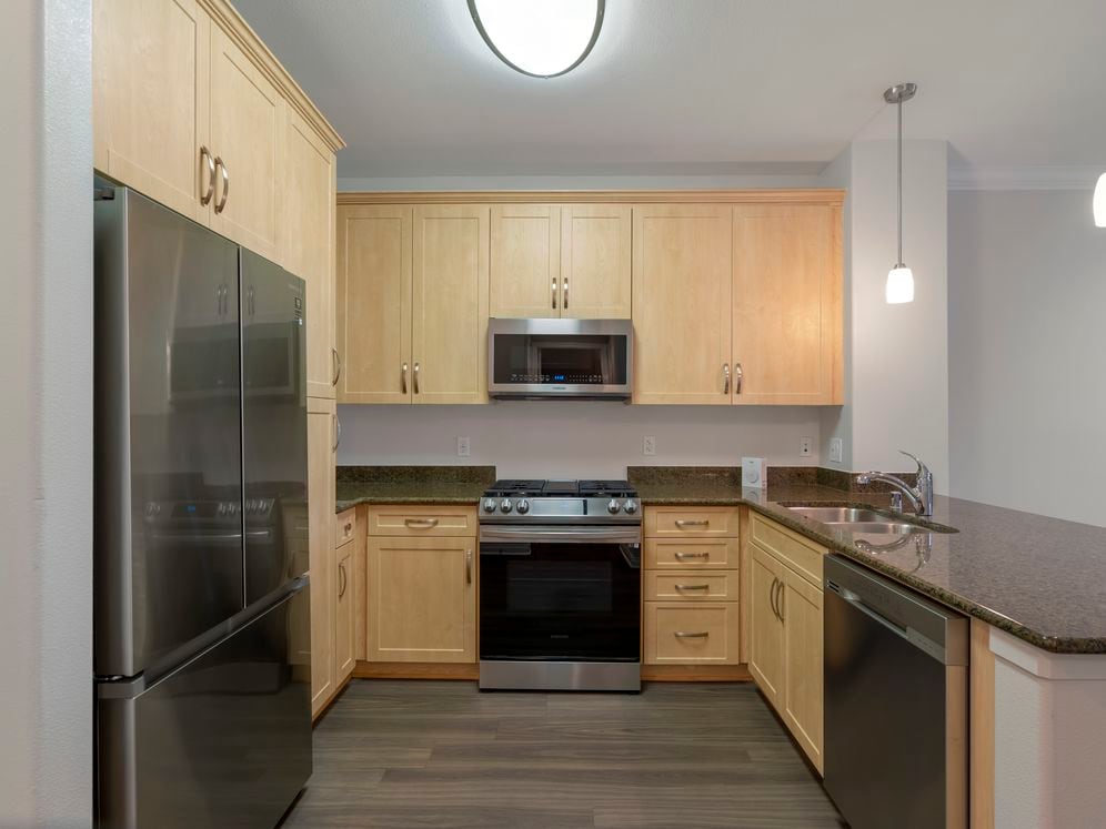 Phase I Classic Package II Kitchen