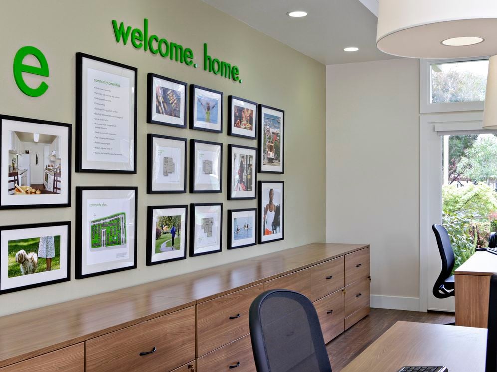 Leasing Center