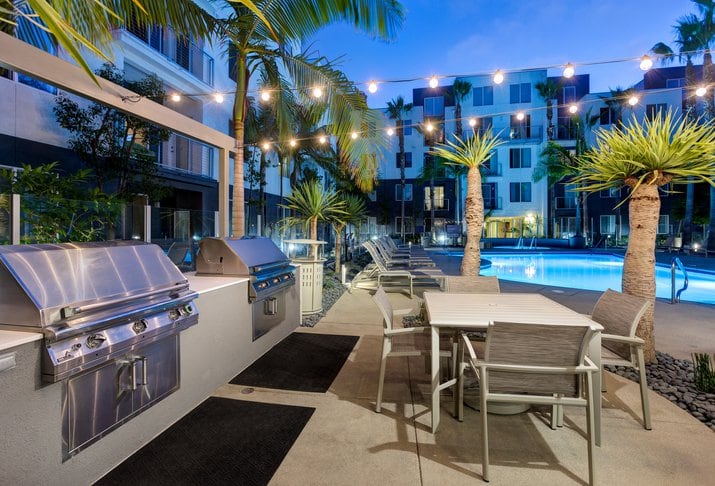 Avalon Playa Vista Barbecue Area