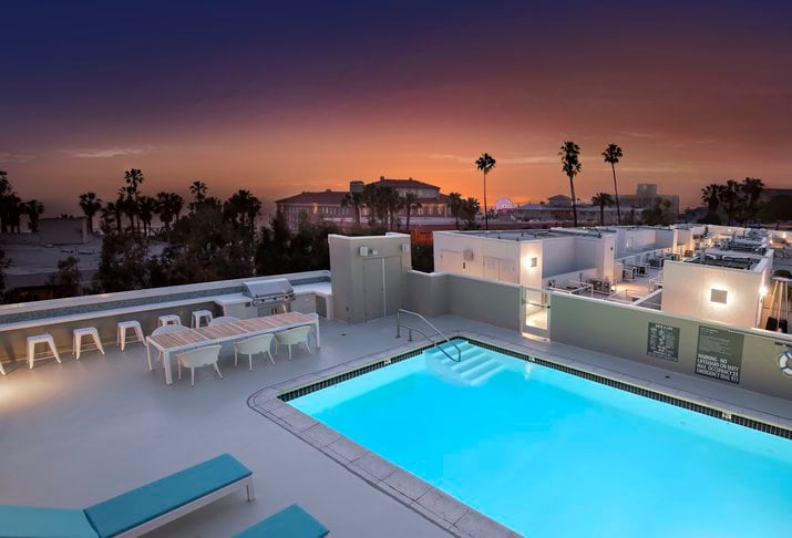 Avalon Santa Monica on Main exterior image