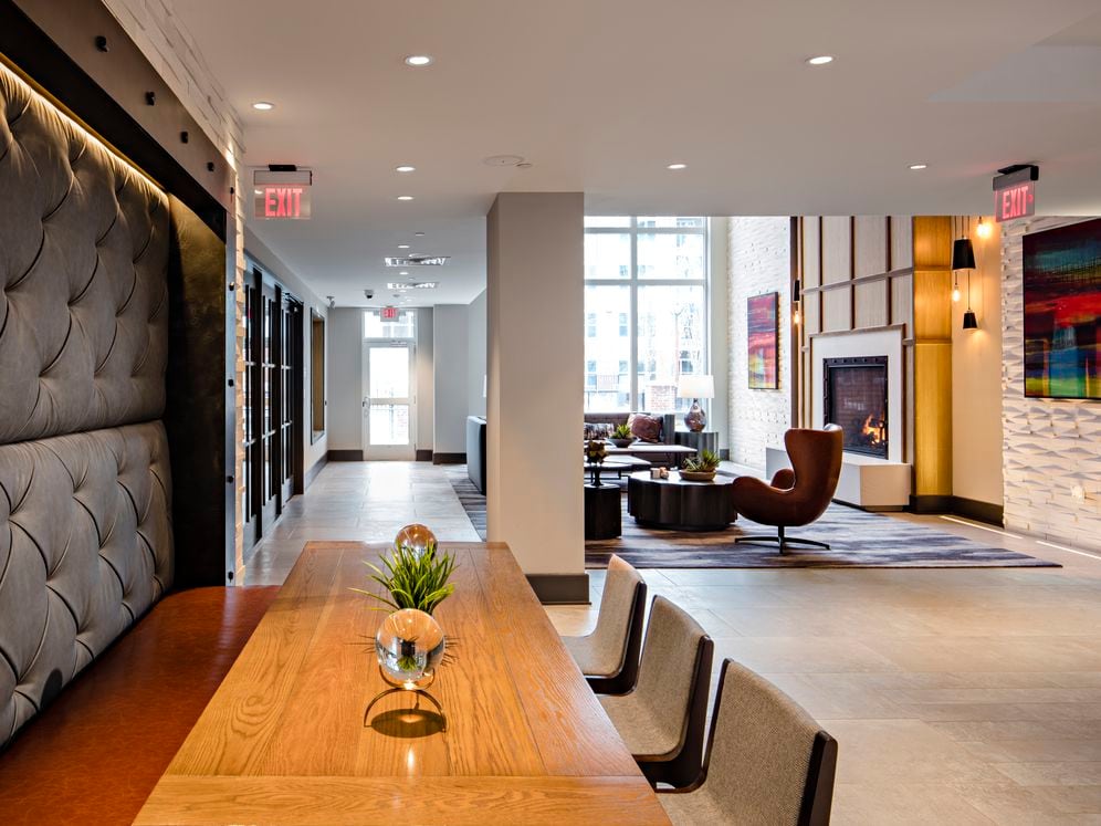 Leasing Lobby