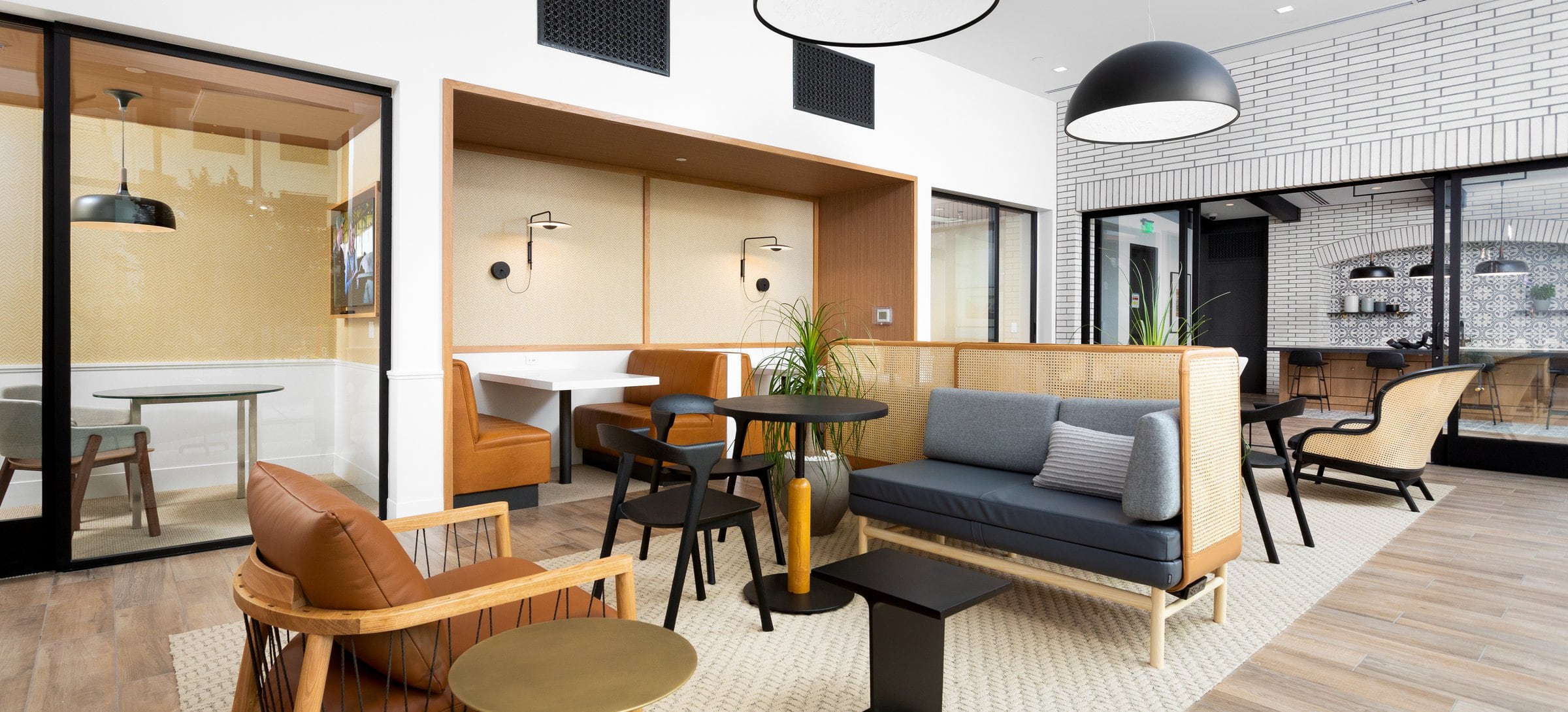 Resident lounge and co-working lounge
