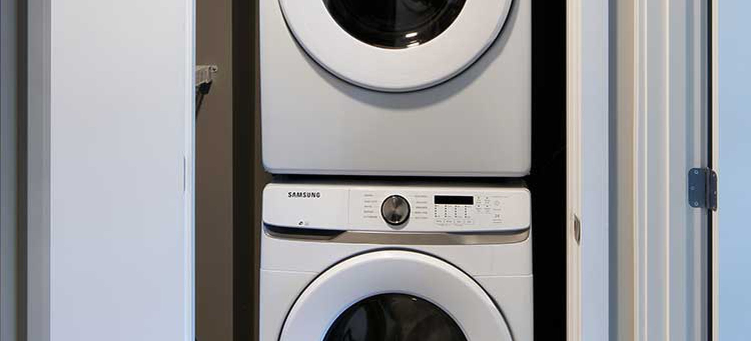 In-home washer/dryer (varies by floor plan type)