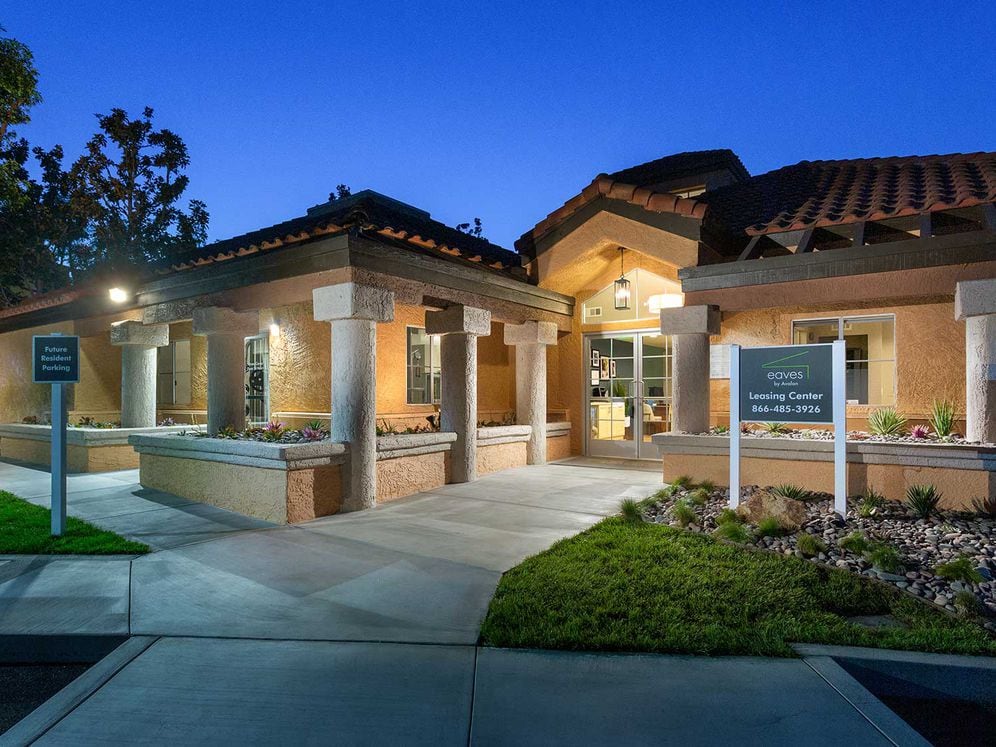 Leasing Center
