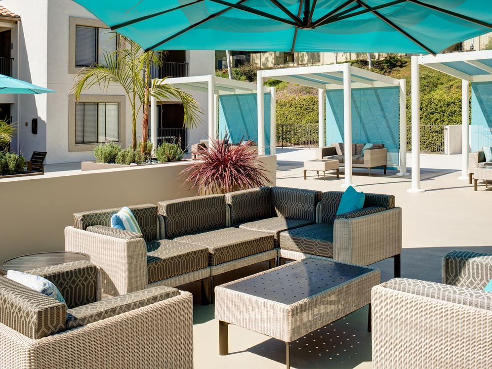 Outdoor Lounge Seating