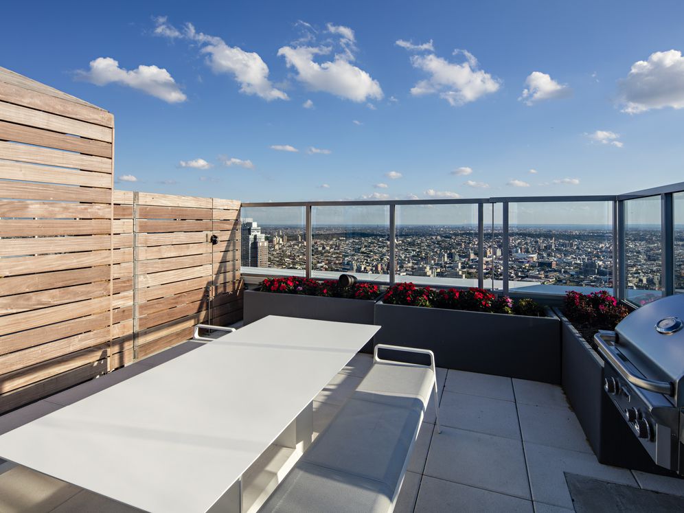 Rooftop lounge