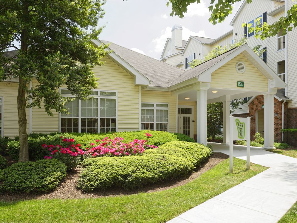 Leasing Center Entrance