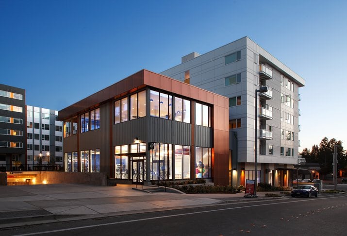 Avalon Esterra Park exterior image