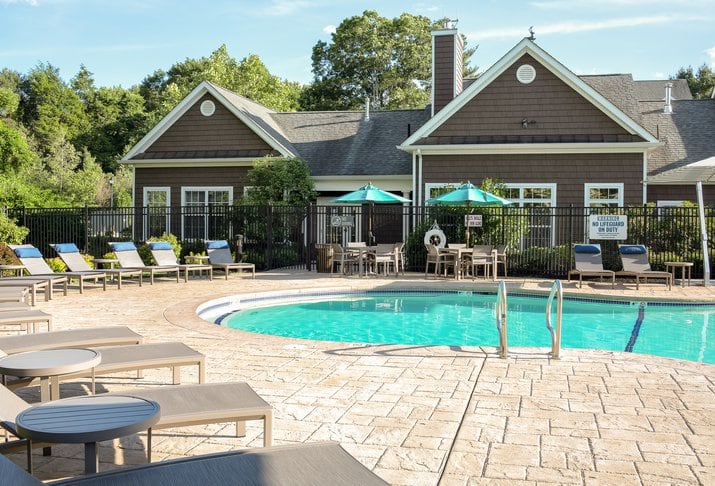 Avalon at Bedford Center exterior image